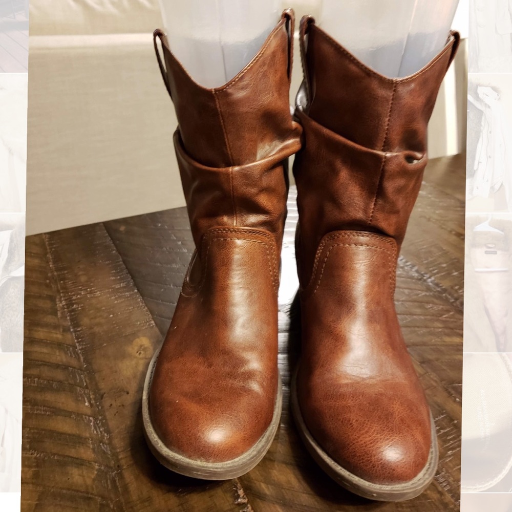 Women’s Boots